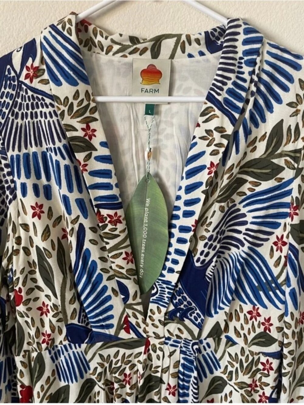 NWT FARM Rio Blue Macaw Flight Maxi Dress with Botanical and Bird Print Size L - Picture 4 of 10
